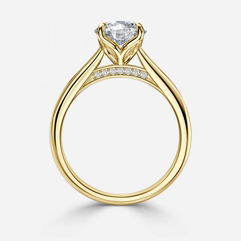 Round Cut Solitaire Engagement Ring