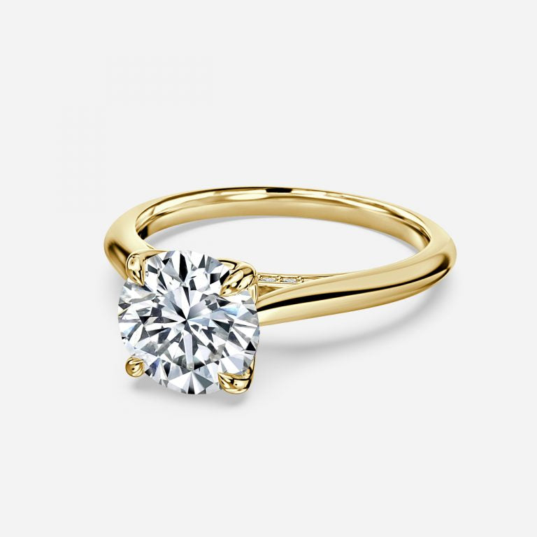 Round Cut Solitaire Engagement Ring