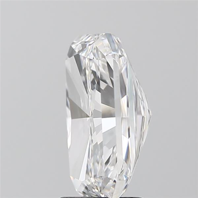 Diamante de forma radiante de 3.960 quilates